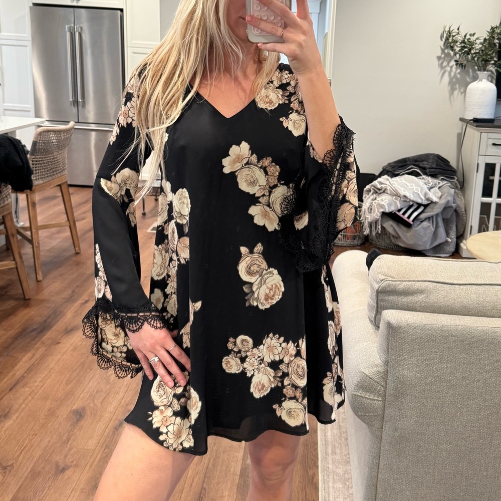 ASTR the label dress M